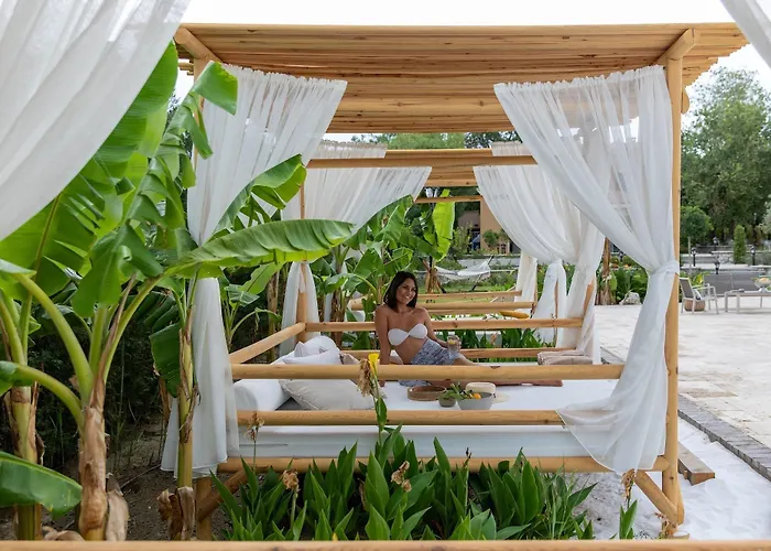 Zigo's Hotel 4*